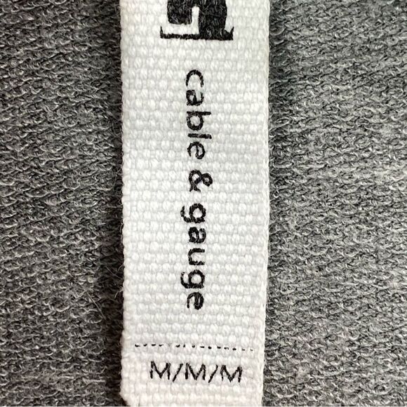 Cable & Guage Womens Grey Short Sleeve Crew Neck Front Pocketed Blouse Size M - Picture 11 of 12